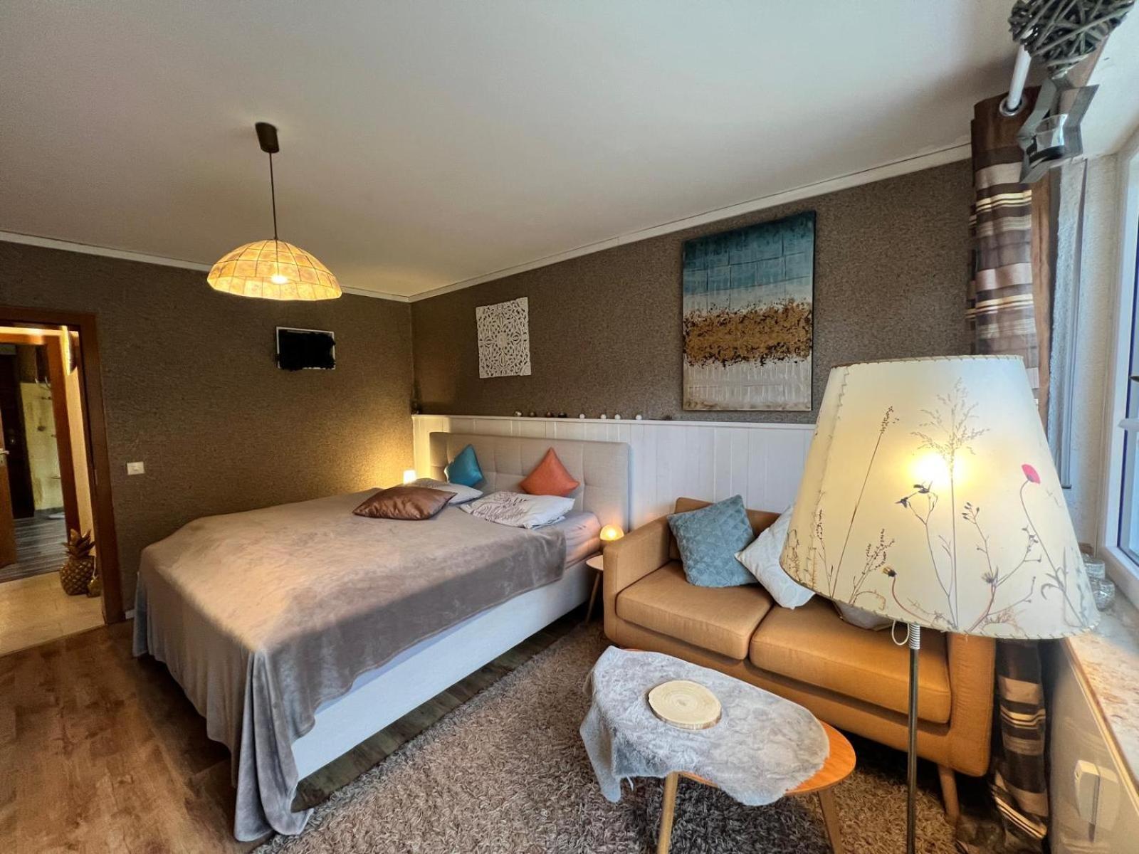 Marburg Apartment Pfiffige Luisa In Ruhiger Waldrandlage Mit Balkon Und Wintergarten Ngoại thất bức ảnh