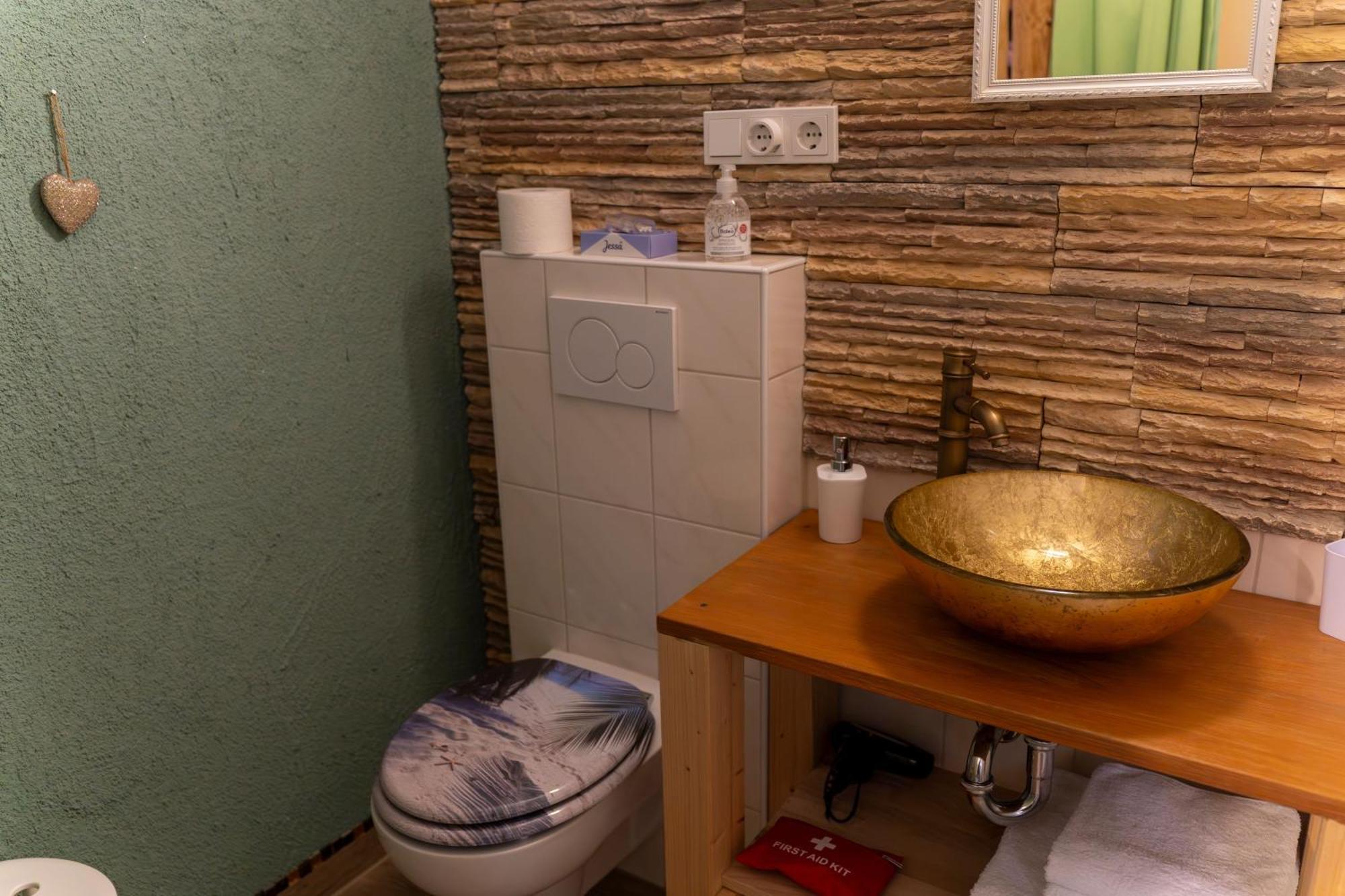 Marburg Apartment Pfiffige Luisa In Ruhiger Waldrandlage Mit Balkon Und Wintergarten Ngoại thất bức ảnh